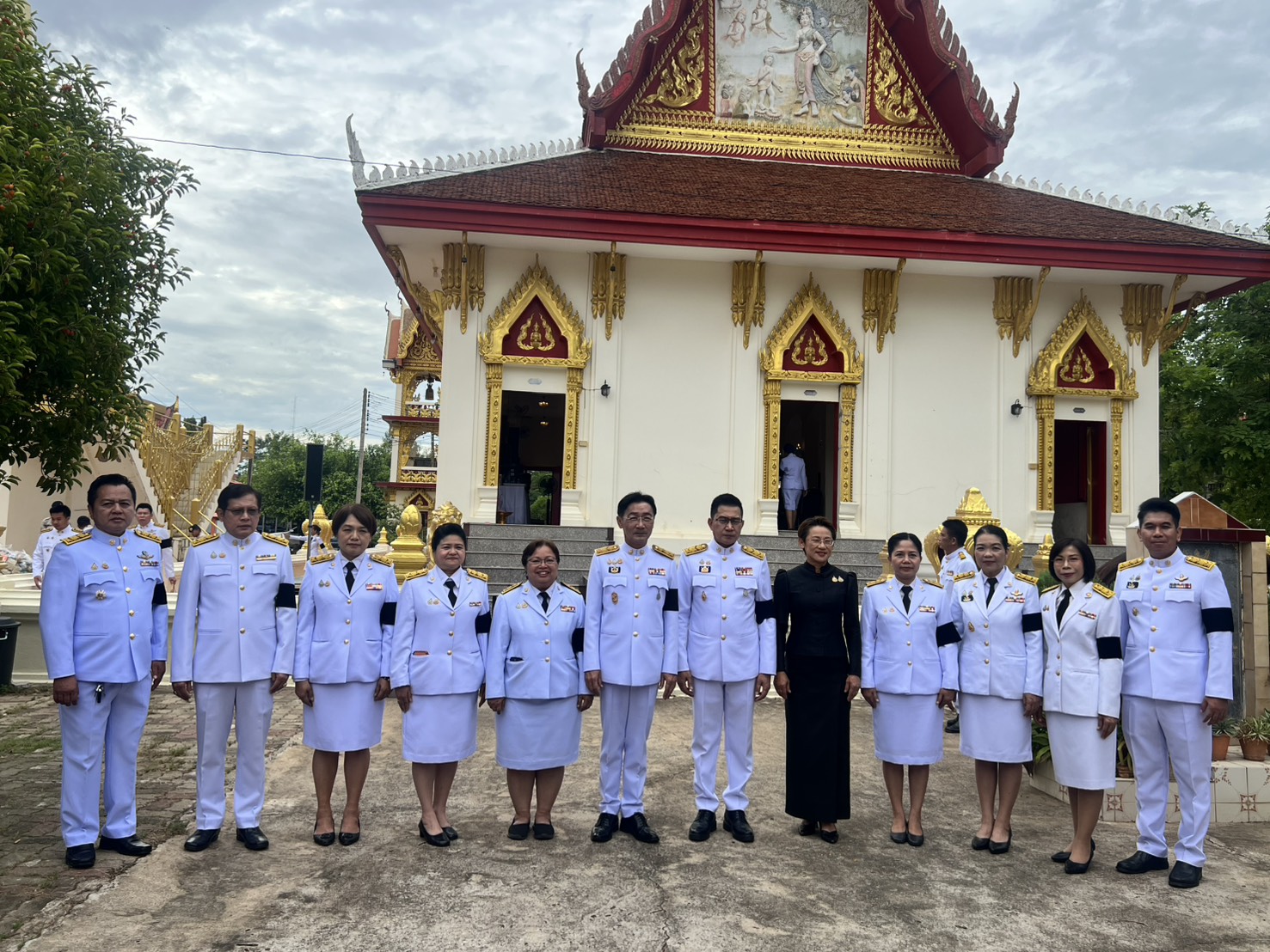 title - ส.ป.ก. ยโสธร ร่วมพิธีทำบุญตักบาตรและพิธีบำเพ็ญกุศล (สัตตมวาร ๗ วัน) เพื่ออุทิศถวายเป็นพระกุศล สมเด็จพระเจ้าลูกเธอ เจ้าฟ้าพัชรกิติยาภา นเรนทิราเทพยวดี กรมหลวงราชสาริณีสิริพัชร มหาวัชรราชธิดา  ณ วัดศรีธรรมาราม (พระอารามหลวง) อำเภอเมืองยโสธร จังหวัดยโสธร